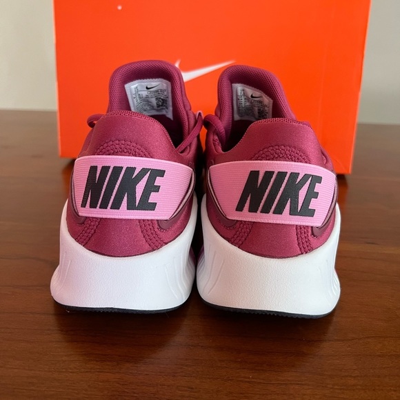 Nike Free Metcon 4 Rise/White/Cave Purple CZ0596-600 new womens shoes workout - Picture 3 of 5